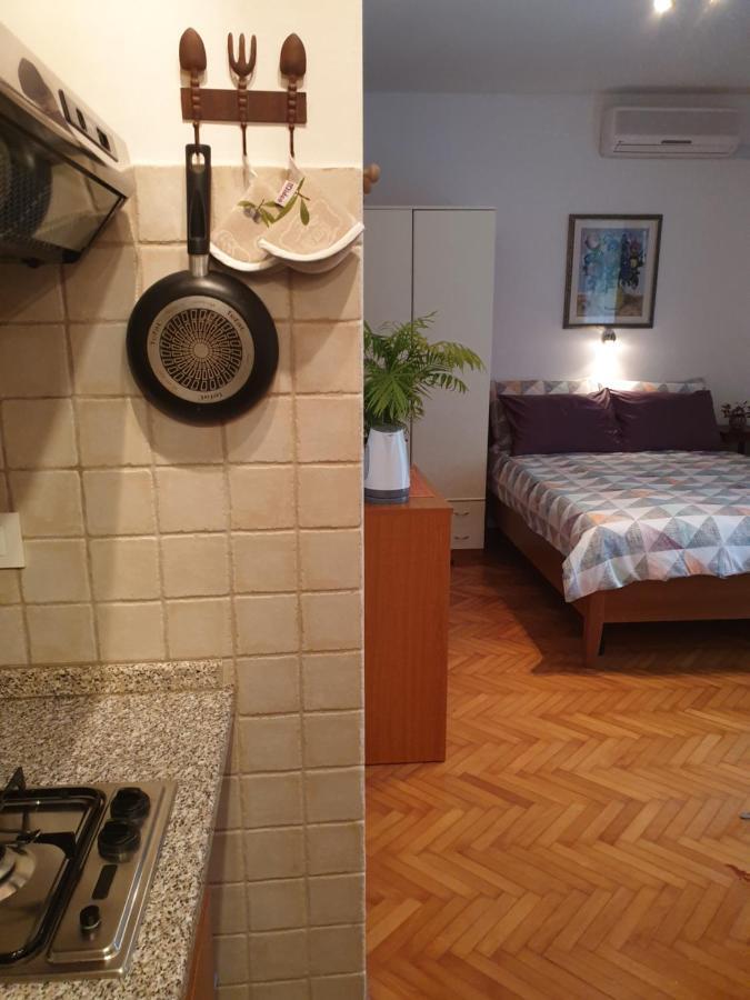 Privileggio Residence Ровинь Экстерьер фото